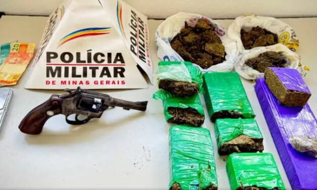 Operação prende dois e apreende armas e quatro tabletes de maconha