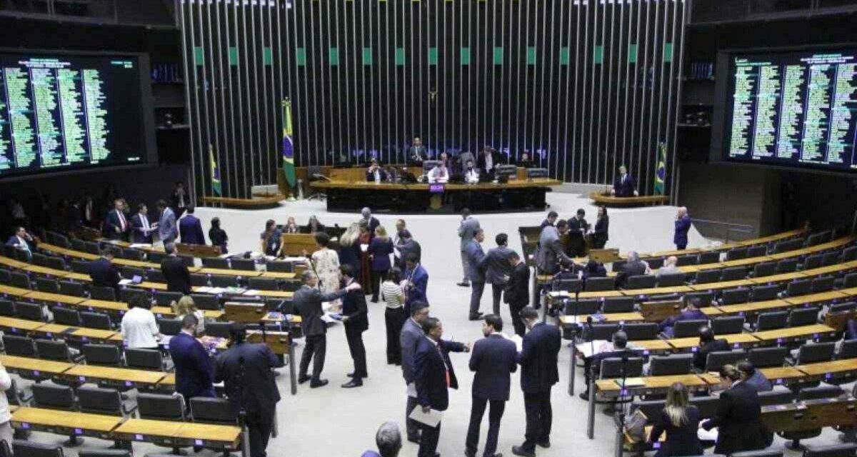 Minas pode ganhar mais uma cadeira na Câmara dos Deputados