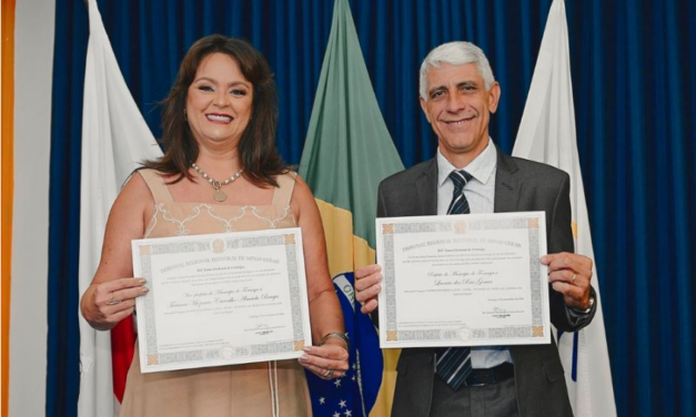 Coronel Laércio e Taciana Carvalho são empossados pela Câmara