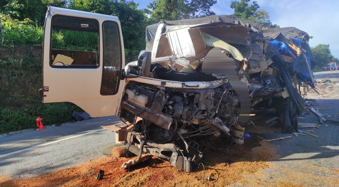 Motorista de caminhão morre em acidente próximo ao Café dos Motoristas