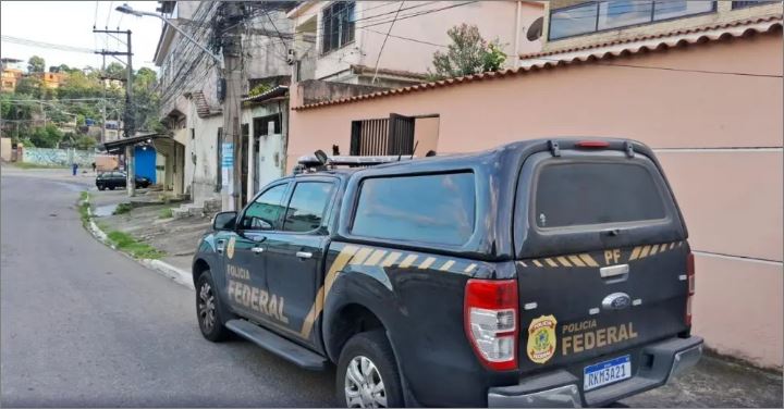 PF cumpre operação que apura esquema de fraude na fila do SUS em troca de votos