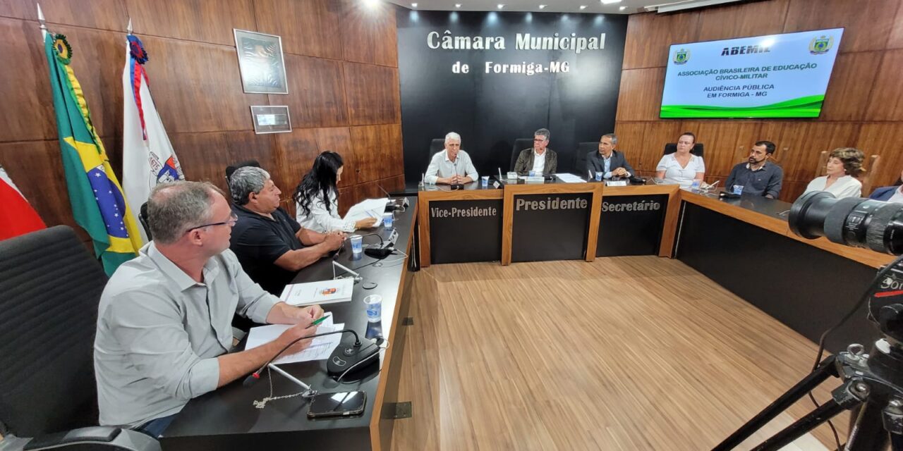 Realizada apresentação do projeto de escola cívico-militar durante audiência pública em Formiga