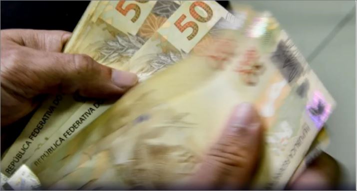 Bancos projetam Selic de até 15% em junho de 2025, diz Febraban