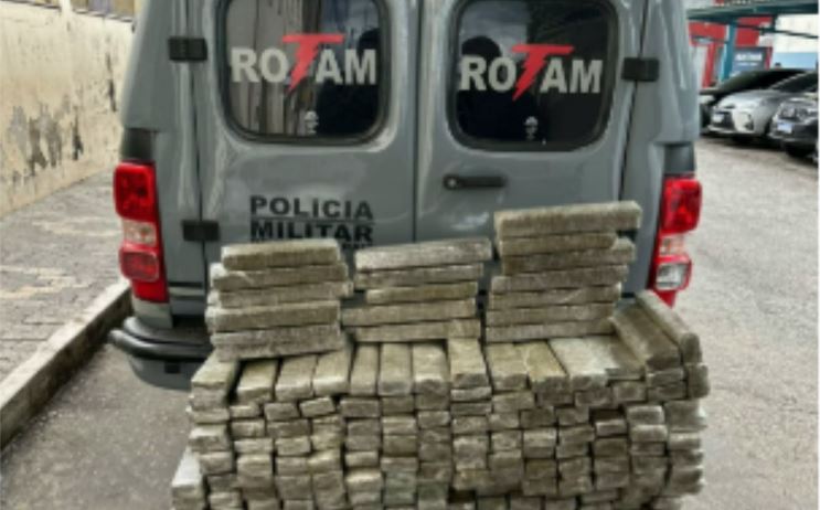 Dois homens são presos com 262 barras de maconha e balança industrial em BH