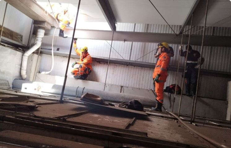 Homem morre eletrocutado durante manutenção em ar-condicionado de supermercado