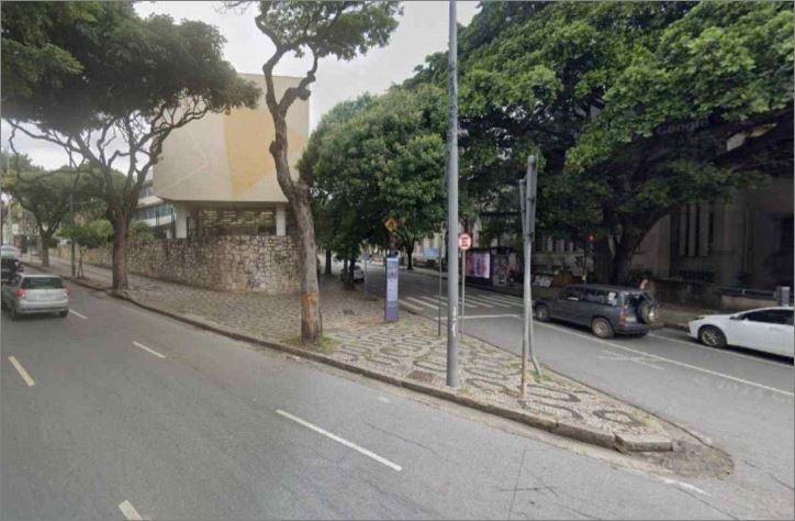 Briga de homens em situação de rua termina em morte por facada