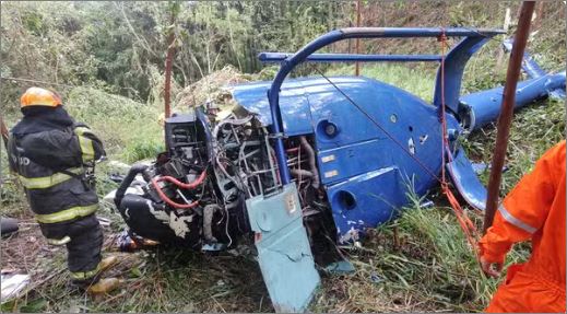 Helicóptero cai na Grande SP e duas pessoas morrem; uma criança e o piloto são resgatados com vida