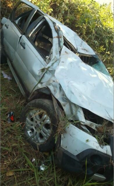 Acidente na MG-164 deixa três vítimas feridas em Lagoa da Prata