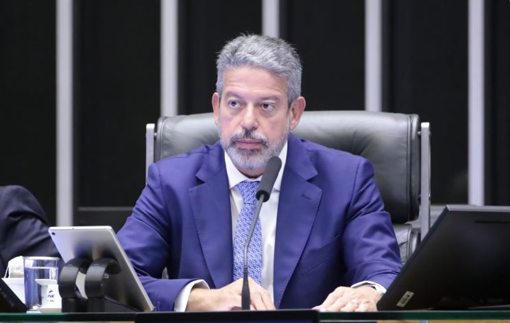 Lira defende reforma ministerial, mas avalia que isso ‘não salvará’ o governo Lula
