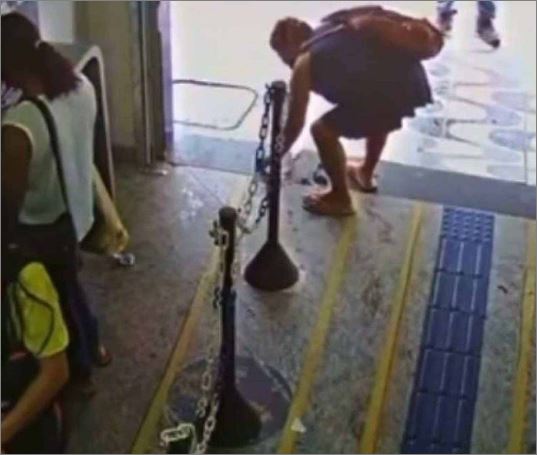 Mulher pega R$ 967 caídos no chão de lotérica e vai presa