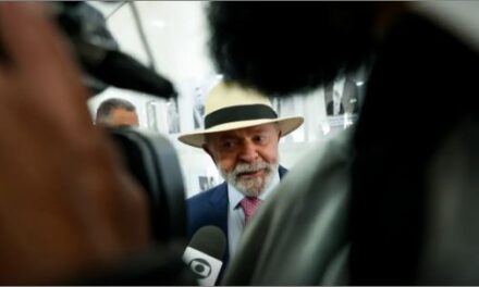 Lula celebra anúncio de cessar-fogo na Faixa de Gaza