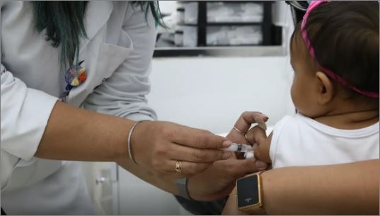 Sem gotinha: entenda como fica novo esquema vacinal contra a pólio