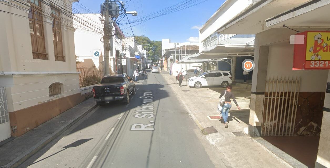 Prefeitura divulga sobre alteração na interdição do trânsito na rua Silviano Brandão