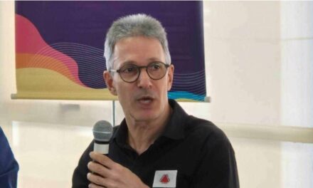 Zema critica ida de representante do Brasil à posse de Maduro
