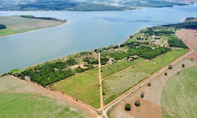 Lago de Furnas atinge o menor índice do período nos últimos quatro anos e preocupa quem vive do turismo e da pesca