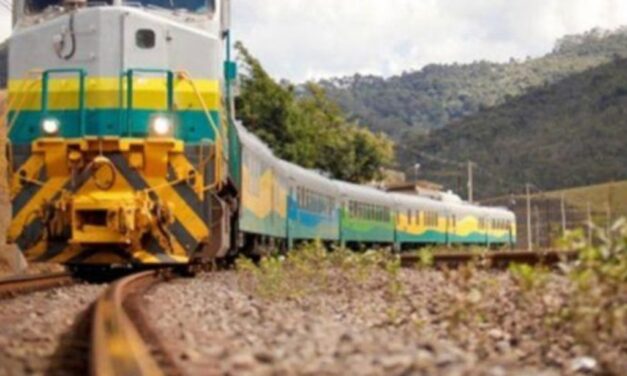 Trem de passageiros inicia operações  