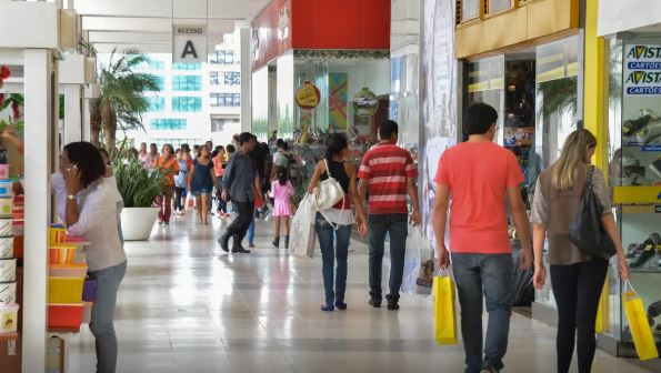Vendas no comércio fecham 2024 com alta de 4,7%, a maior desde 2012