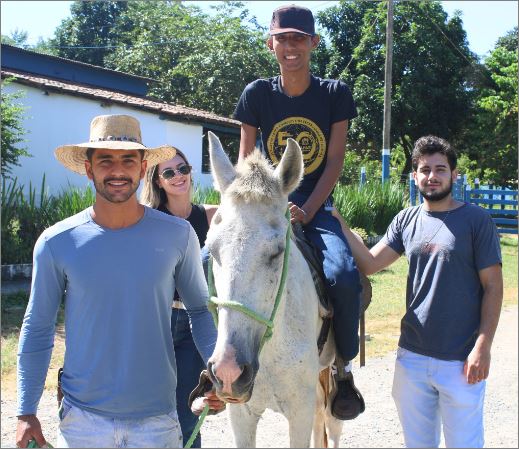 Unifor-MG retoma atividades do projeto “Amigos da Equoterapia”