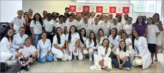 A Unifor-MG em parceria com a Mão Amiga promoveram ação de saúde e bem-estar para mulheres da terceira idade