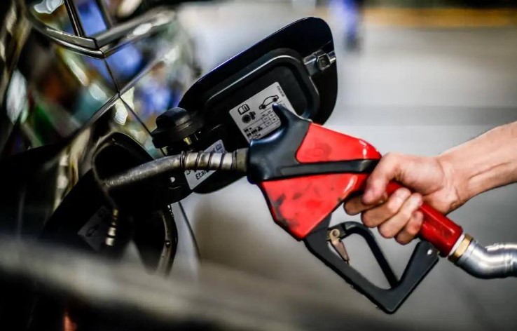 Preço da gasolina e etanol sobem em fevereiro, aponta pesquisa