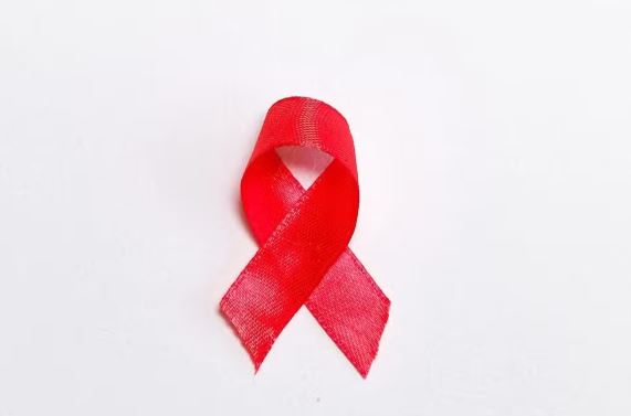 HIV pode matar 6 milhões se EUA cortarem financiamento, diz agência da ONU