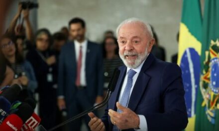 Vamos baixar o custo de vida, afirma Lula