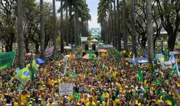 Manifestação convocada por Bolsonaro em prol da anistia ocorre nesta quarta-feira em Brasília