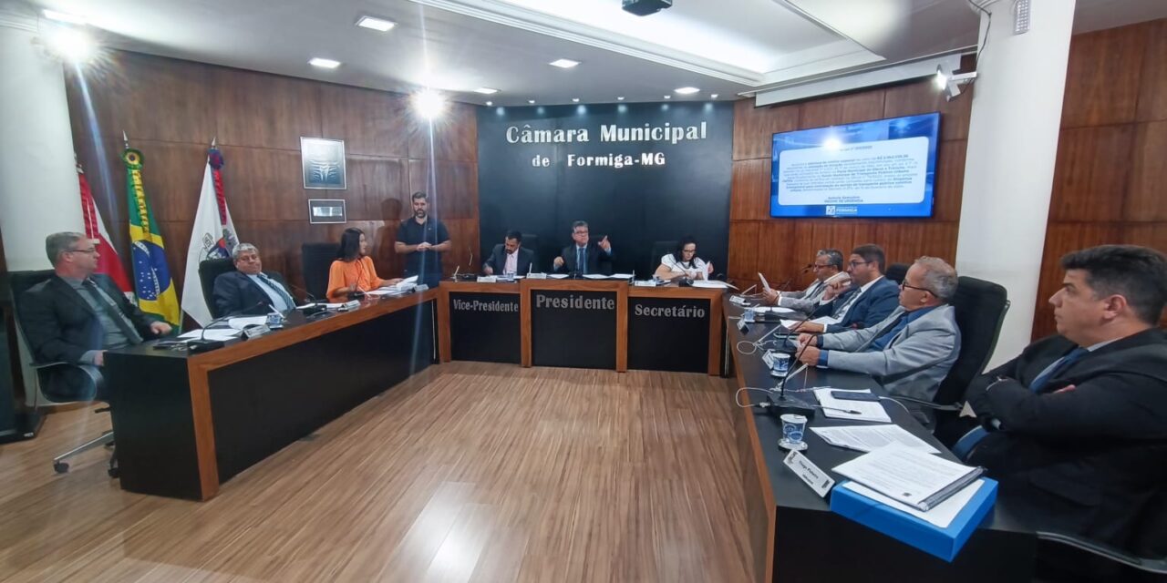 Câmara Municipal de Formiga debate projetos importantes na 4ª Reunião Ordinária de 2025