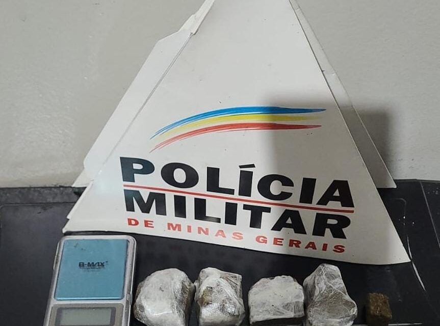 Polícia Militar prende homem suspeito por tráfico de drogas no bairro Sagrado Coração de Jesus, em Formiga