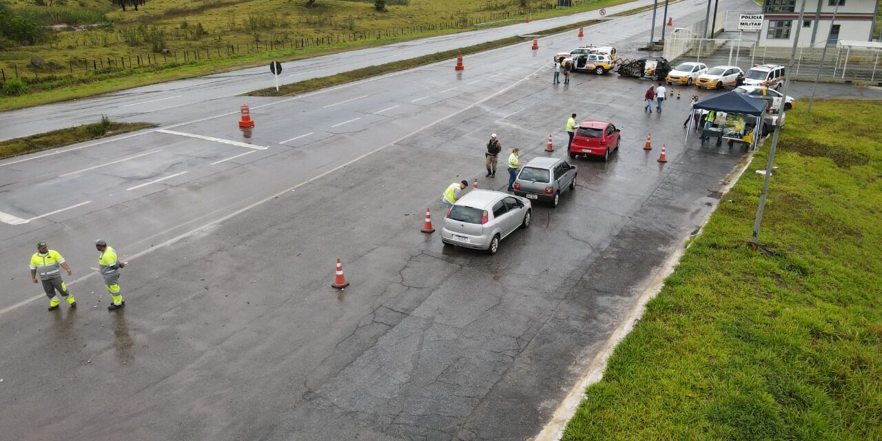Cerca de 290 mil veículos devem passar pela MG-050 no período de Carnaval
