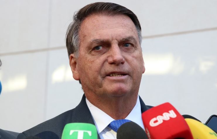 Bolsonaro critica STF por marcar julgamento sobre golpe de Estado em março: ‘Velocidade da luz’