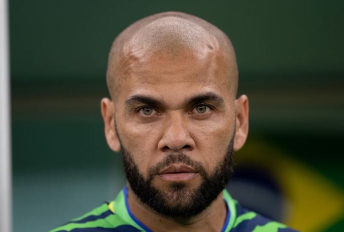 Daniel Alves é absolvido por tribunal espanhol em caso de agressão sexual