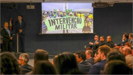 Brasil chegou perto de voltar à ditadura, diz New York Times