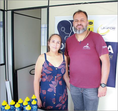 FUOM doa squeezes personalizados para o Encontro de Adolescentes com Cristo (EAC)