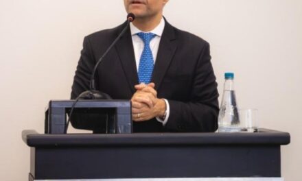 Presidente da OAB-MG palestra na ACMinas e defende sustentação oral da advocacia nos tribunais superiores