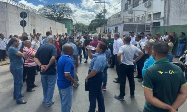 Greve no transporte de Sete Lagoas  