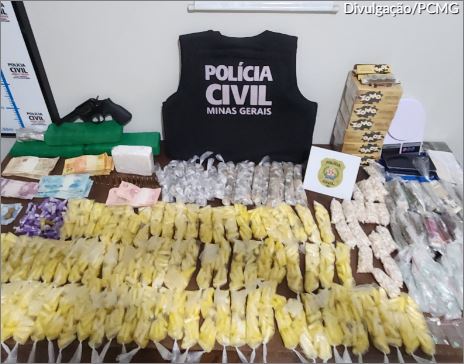 PCMG deflagra operação e apreende mais de mil pinos de cocaína