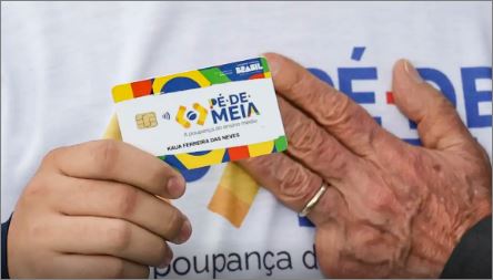 Governo faz acordo para incluir Pé-de-Meia e Vale Gás no orçamento