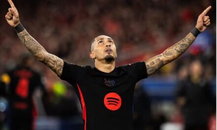 Bola de Ouro? Raphinha supera marca de Neymar na Champions League pelo Barcelona