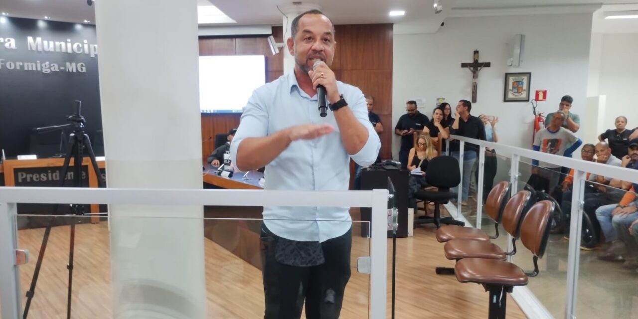 Em assembleia, funcionalismo municipal rejeita proposta salarial do executivo