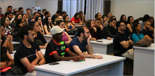 Unifor-MG promoveu aulão sobre Direitos no Trânsito