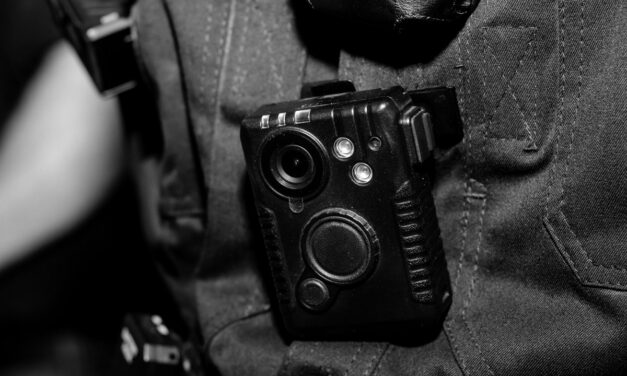 Justiça nega pedido do MPMG relacionado à utilização de câmeras por policiais militares; entenda
