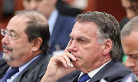 Bolsonaro e outros sete réus por tentativa de golpe têm até sexta para apresentar defesa
