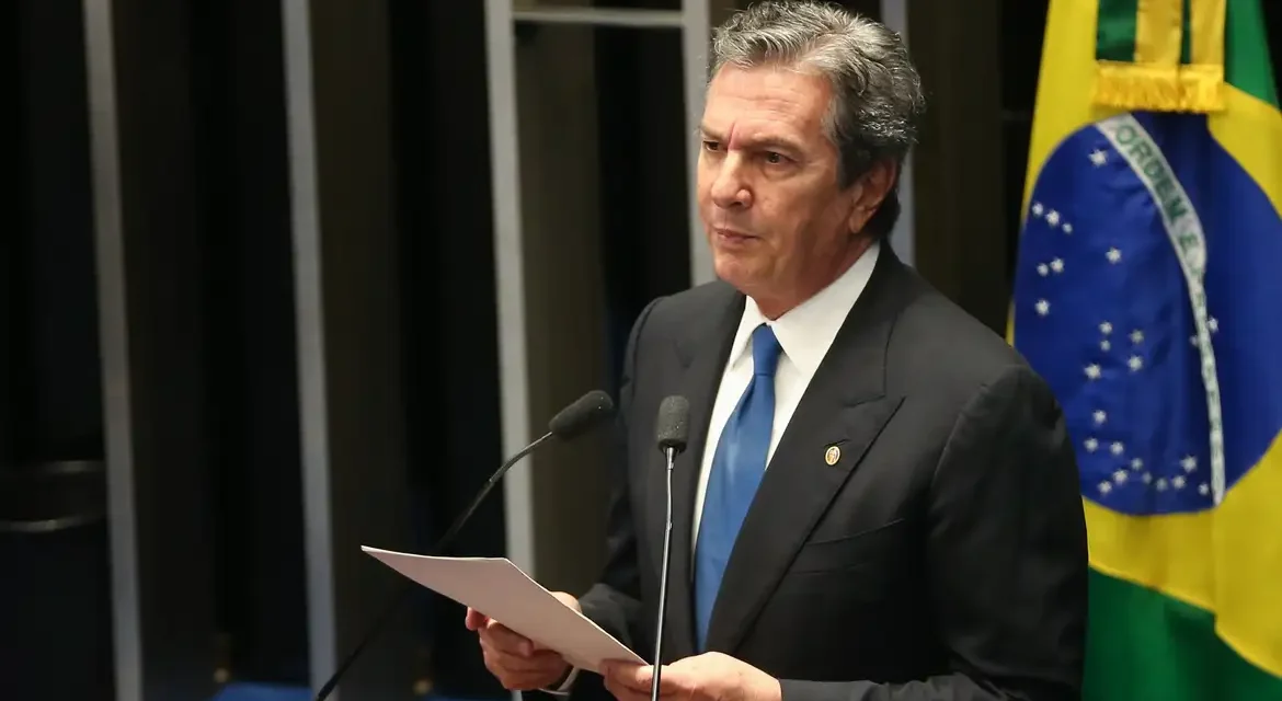 Ministros antecipam votos, e STF forma maioria para manter prisão de Collor