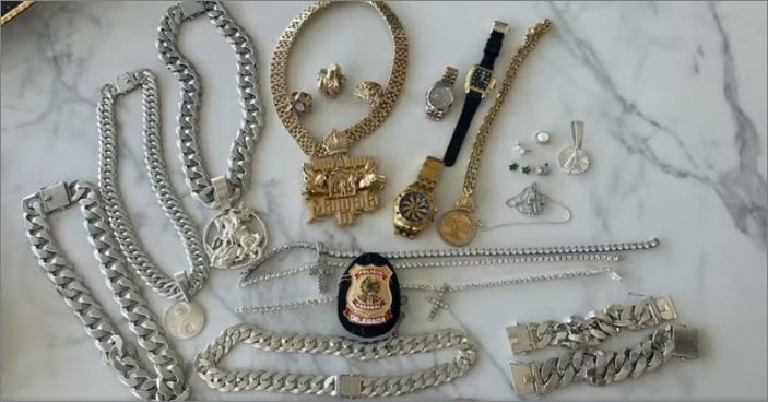 PF prende quatro policiais civis suspeitos de cobrar propina para deixar de investigar funkeiros
