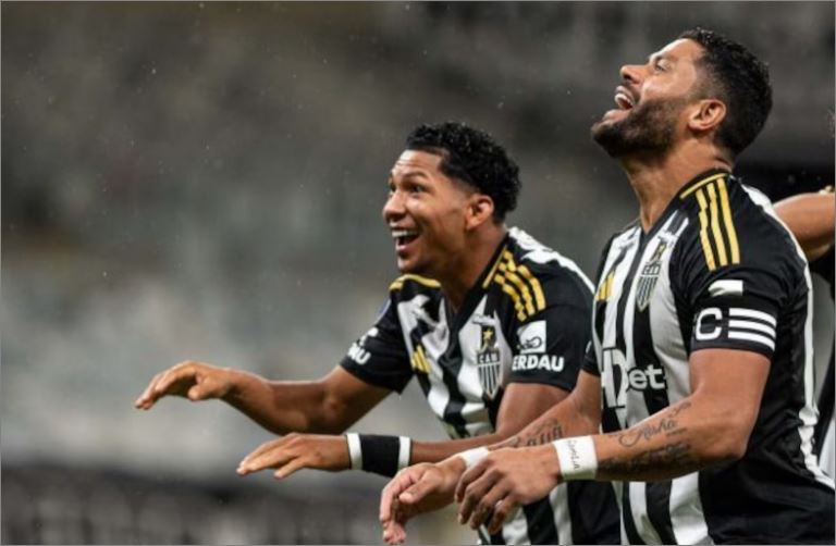 Atlético atropela Iquique e assume liderança na Sul-Americana