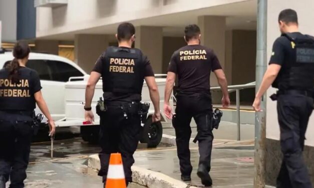 Policiais civis são presos por suspeita de cobrar propina de funkeiros