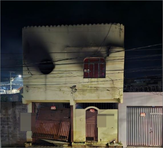 Incêndio em residência deixa homem gravemente ferido em Divinópolis