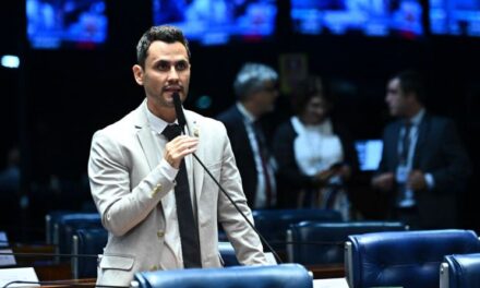 Cleitinho rebate críticas sobre experiência e cita possível candidatura ao governo de MG em 2026