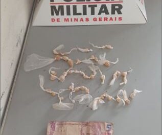 Polícia Militar apreende dois suspeitos por tráfico de drogas em Formiga